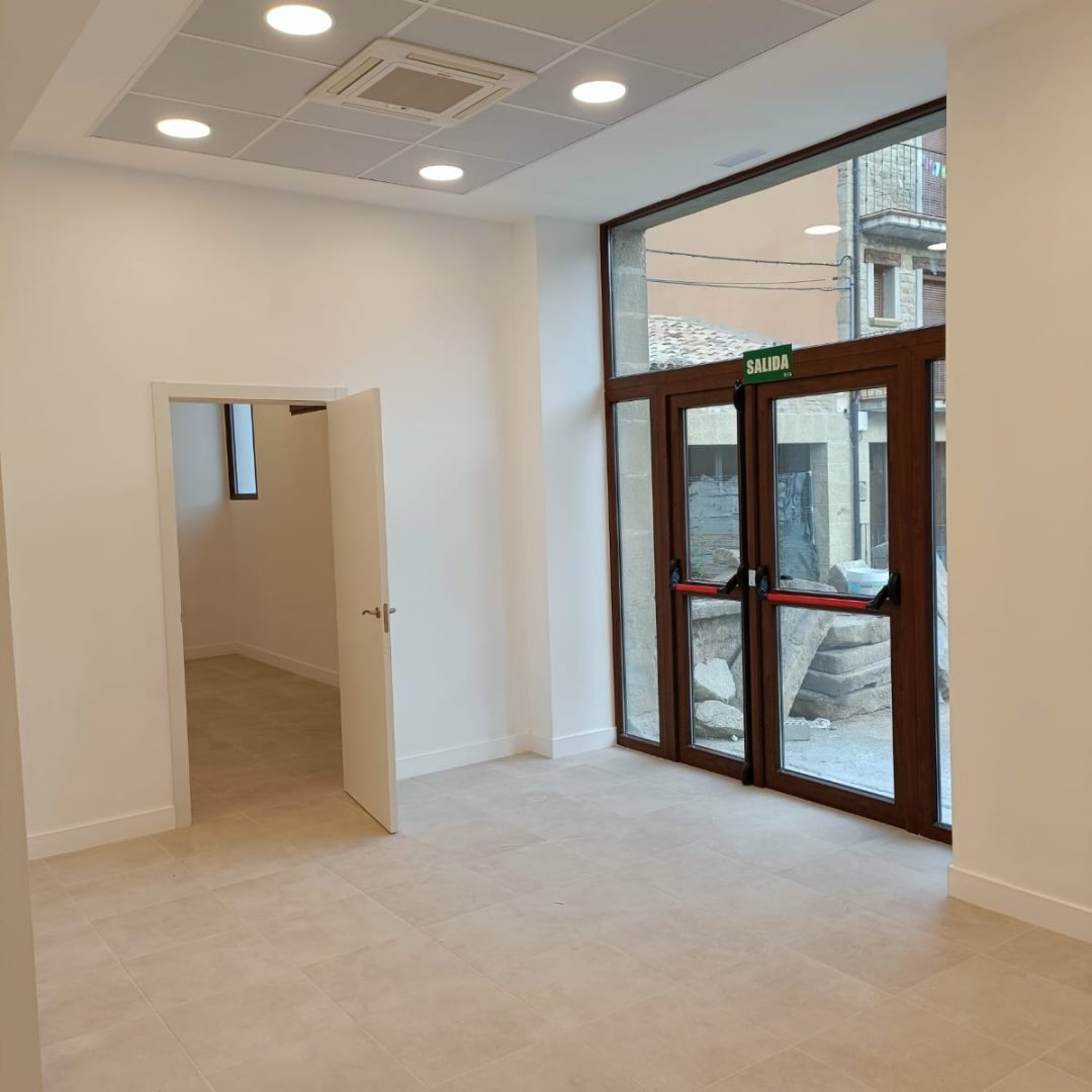 WhatsApp Image 2025-09-10 at 15.20.00 (5)